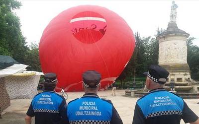 Globo aeroestatiko batek larrialdiko lurreratzea egin du Takoneran