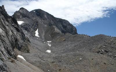 Laudioko gazte bat hil da Pirineotan