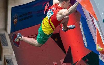 Eneko Carretero boulderreko munduko azpitxapeldun jubenil mailan