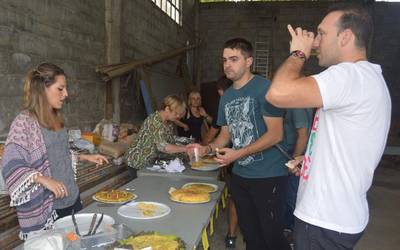 Herri kirol eta jaki festa, auzoan