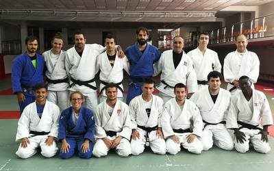 Markel Urrutiak hitzaldia eman du Kirolenek antolatutako judo monitoretza ikastaro ofizialean