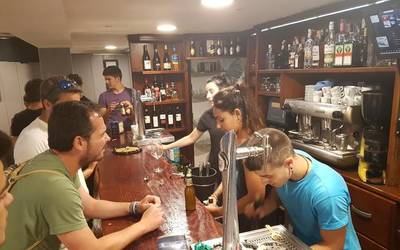 Justa taberna: mende bateko historiari agurra