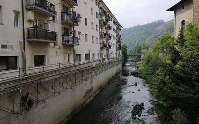 Fraiskozuriko etxebizitzetako ur zikinak Mekolaldera bideratzeko lanak, bukatzear