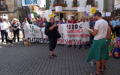 Pentsio duinen Iruñeko manifestaziorako autobusa antolatu dute