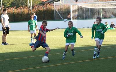 Beti Gazte, Aurrera eta Doneztebe B futbol taldeek etxean jokatuko dituzte asteburuko partidak