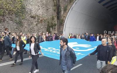 Ehunka debagoiendar, espetxe politika aldatzeko eskatu duen manifestazioan