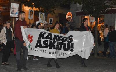 Karlos Azpeztegiaren kartzelatzearen aurka manifestazioa