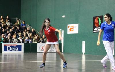 Larrabetzuarrak, Emakume Master Cup txapelketatik kanpo