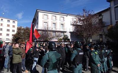 Utzi Altsasu bakean eguna Bisitarien etorrera