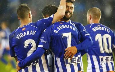 Alaves bizi-bizirik dago Kopako kanporaketan aurrera egiteko