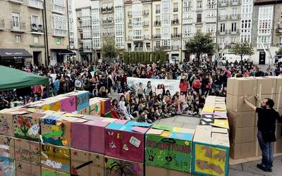Lehen Hezkuntzan jatorri atzerritarra duten ikasleen %84 sare publikoan dago matrikulatuta