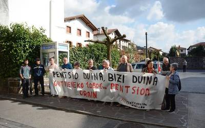 Pentsio duinen aldeko elkarretaratzea deitu dute azaroaren 19an Donezteben