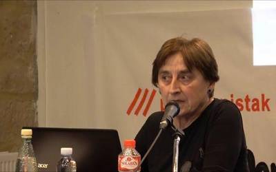 Isabel Otxoa: "Pentsioekin bakarrik ez ditugu emakumeon arazoak konpontzen"