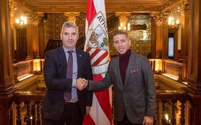 Iker Muniainek kontratua berritu du