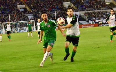 Leioako futbol-taldea utziko du Martín Bengoak