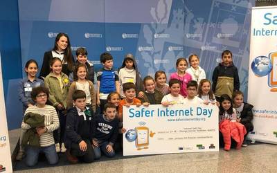 Floreaga ikastetxeko ikasleek irabazi dute Safer Internet Day lehiaketa