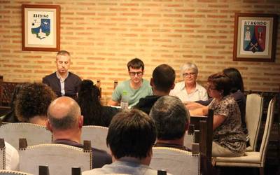 Gaueko aterpe zerbitzuaren balorazio ona egin du Amankomunazgoak