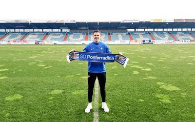 Alex Aizpuru 'Kaxe' fitxatu du Ponferradina taldeak