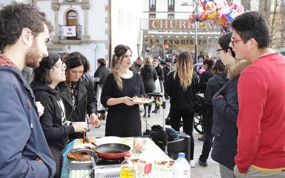 Uluak Debagoiena Antiespezista taldearen aldarrikapena Santamasetan