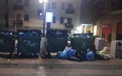 Durangoko zabor bilketaren gestioan auzokideen iritzia kontuan hartzea eskatu du DAZek