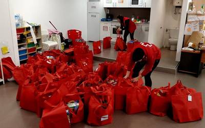 Elgoibarko Gurutze Gorriak 85 familiatan banatu ditu jostailuak