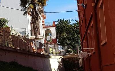San Jose kalea bi astez itxiko dute igogailuaren obrengatik