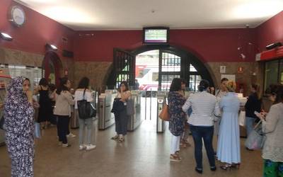 Renfek asteburuetako 5 tren zerbitzu etengo ditu eskualdean, obren ondorioz