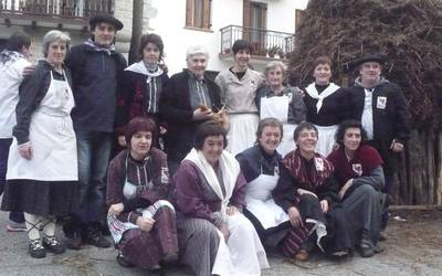 «Azken feria inoizko hoberena izan zen eta erraldoiak eta buruhaundiak konpontzeko egin da aportazioa»