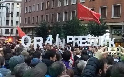 Espetxe politikarekin bukatzeko garaia dela aldarrikatu dute Bilbon