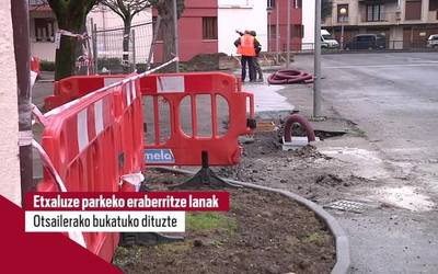 Etxaluze parkea eraberritzeko lanak otsailerako bukatuko dituzte