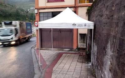 Haima eta jarlekua, behin-behineko geltokiarendako