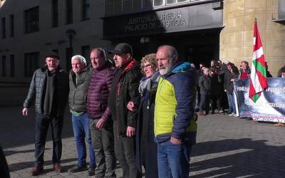 Frankismo garaian torturak jasan zituzten sei  pertsonak salaketa jarri dute Tolosako epaitegian