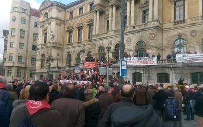 Pentsiodunen mugimenduek protestekin jarraitzen dute