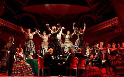 ‘La Traviata’ opera emango dute Herriko Antzokiko pantailan