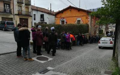 Ordu eta erdian agortu dira Berri Txarrak-en 'Beude' birako sarrera guztiak