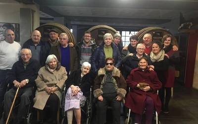 Berako Zahar Etxetik sagardotegira bisita egin dute aurten ere
