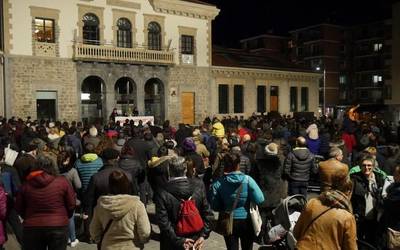 Ez ohiko udalbatza deitzea eskatu du EH Bilduk, Galder Barbado Bonillaren "berehalako askatzea" aldarrikatzeko