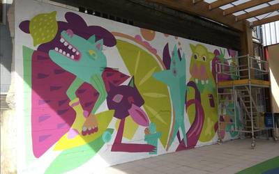 Muralarteko lagunek kolorea eman diote Makatzenako jolas parke berriari