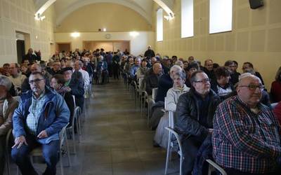 Kulturate txiki geratu da 36ko gerraren sufrimenduen liburuko aurkezpenean