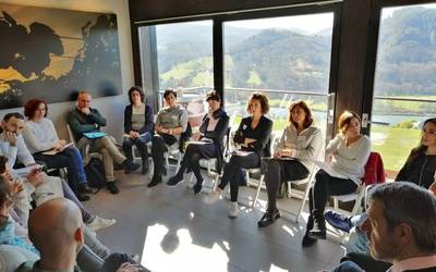 Eskualdeko turismo eskaintza ezagutzera emateko workshop-a egin dute goizean