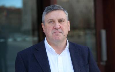 Iñigo Barandiaran, pentsioez eta etorkizunaz, batzokian