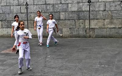 Pilota Eguna egingo dute zapatuan