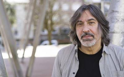 Pedro Hoyuelos: "Egiten den musikaren oso zati txikia baino ez zaigu ailegatzen"