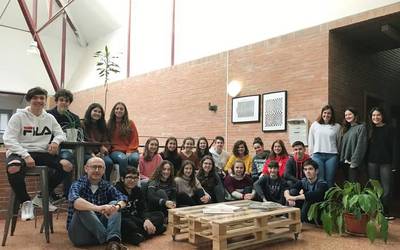 BIDEOA. Etikasi programako saria irabazi dute Zumaienako ikasleek