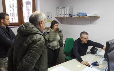 Izendatuta daude apirilaren 28an hauteskunde-mahaian egotekoak diren herritarrak
