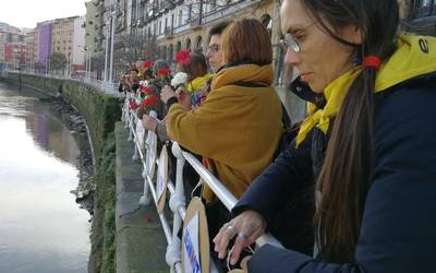 Altamirako aterpea zabalik mantentzea eskatuko dute