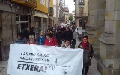 Osasunaren Nazioarteko Egunaren harira, gaixotasun larriak dituzten presoen etxeratzea eskatu dute