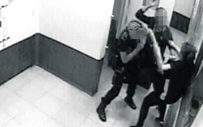 Bi ertzain auzipetu dituzte emakume bati eraso egiteagatik Getxoko komisarian
