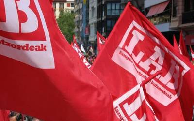 Maiatzaren 1ean LABek Iruñean egingo duen manifestaziorako autobusa antolatu dute