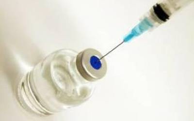 Osasun Departamentuak meningitisaren aurkako txerto berria jarriko die 11 eta 12 urteko haurrei